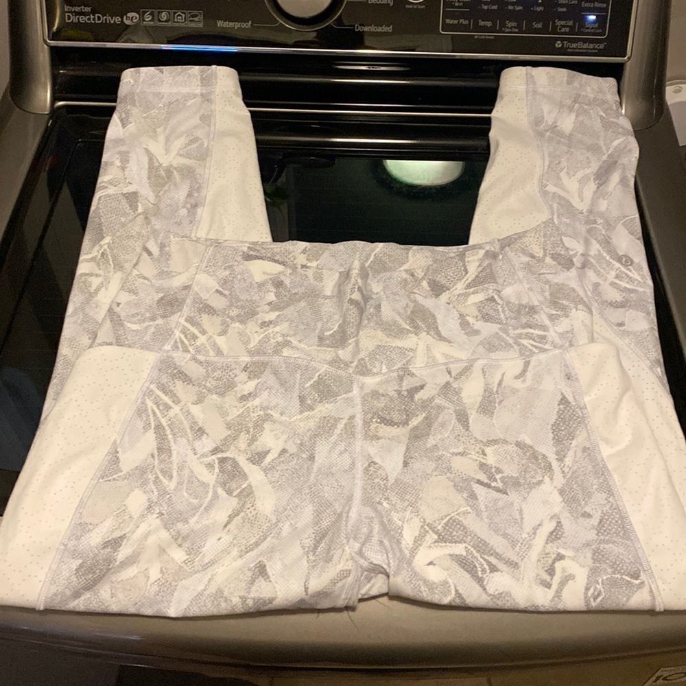 Lululemon 7/8 Pants Sz 12